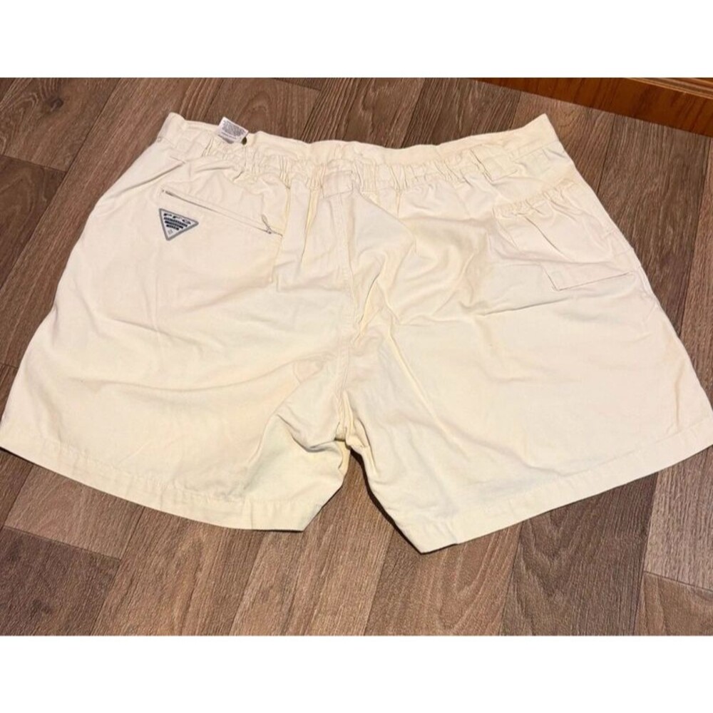 Lot of 2 Columbia Men’s Utility Shorts (Cream & Blue) - Size XXL - Picture 2 of 6